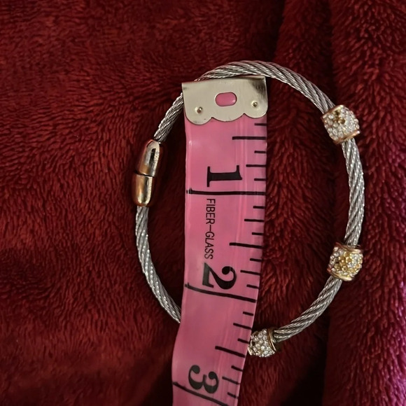 Vintage Classic Twisted Cable Bracelet Two Tone Silver Gold tone bling barrel - Picture 5 of 9